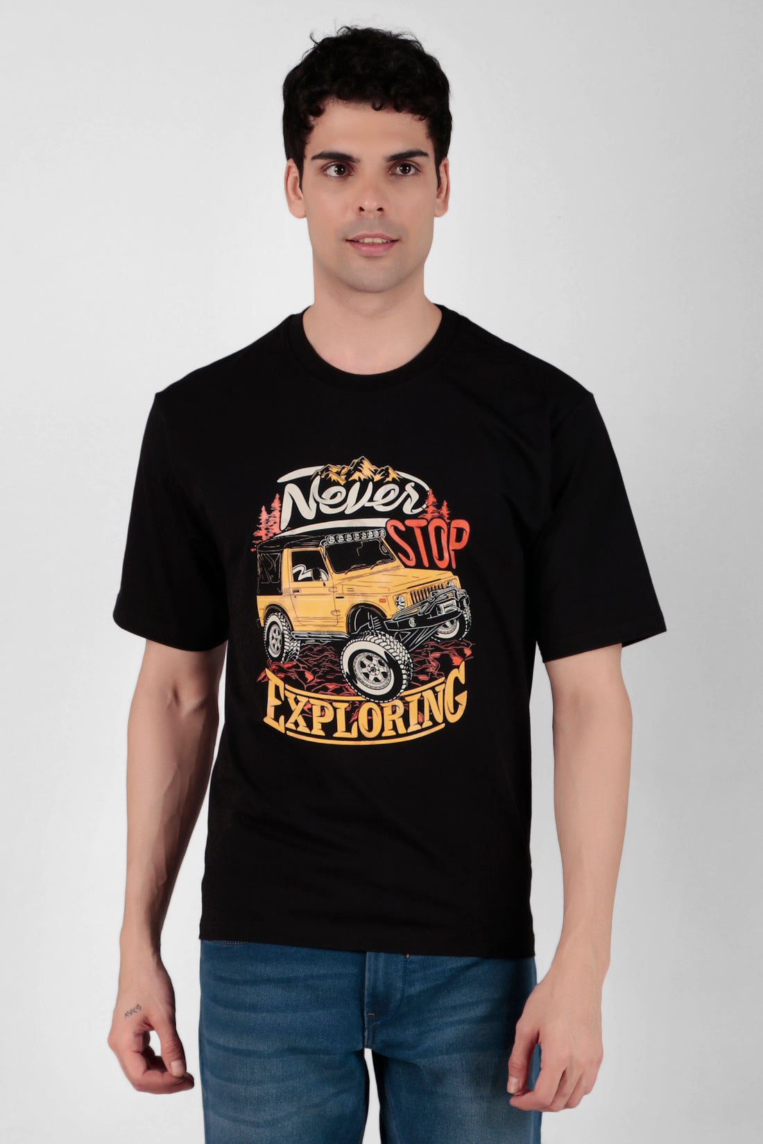 Never stop exploring Print T-Shirt