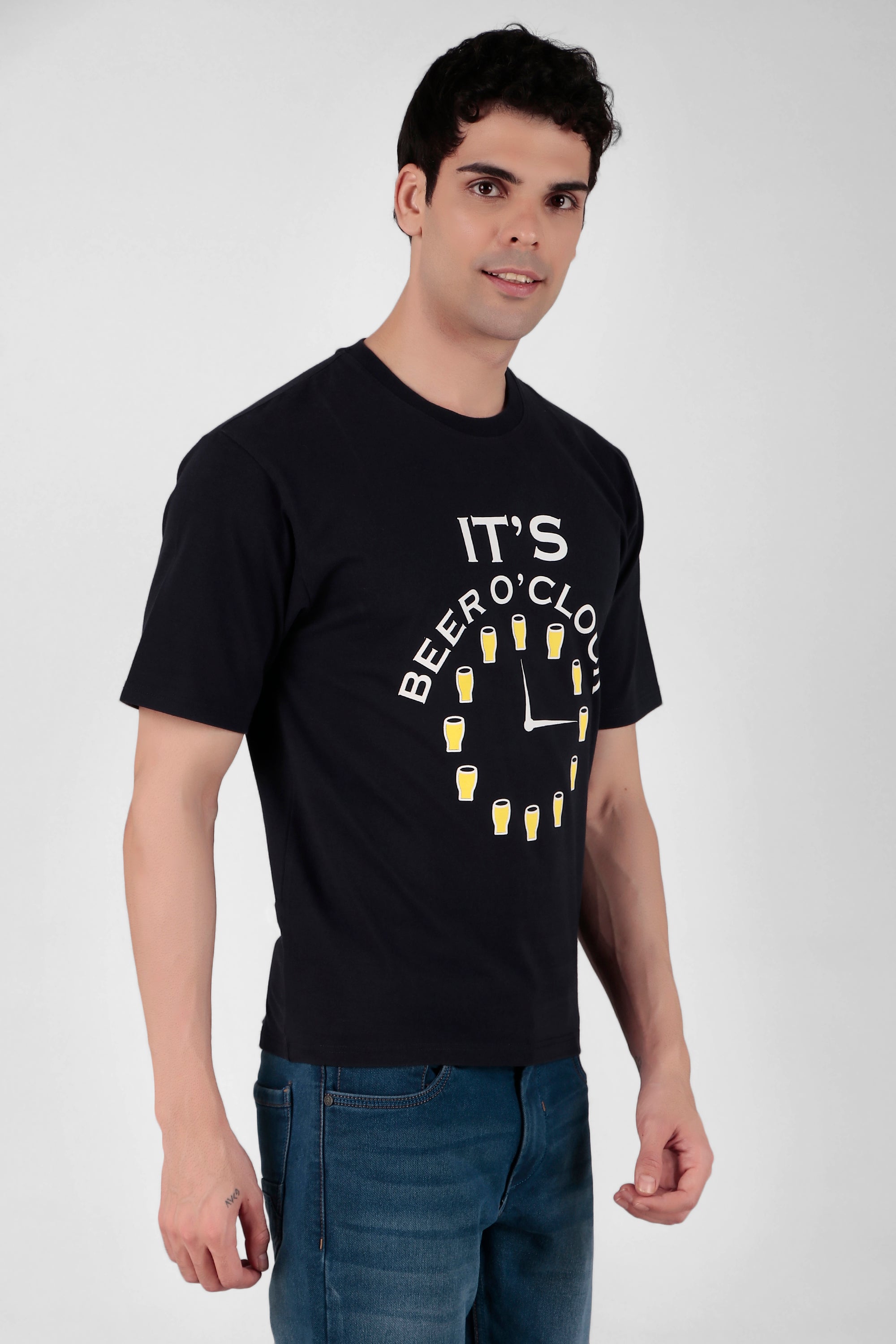 Beer o’ clock Printed T-Shirt